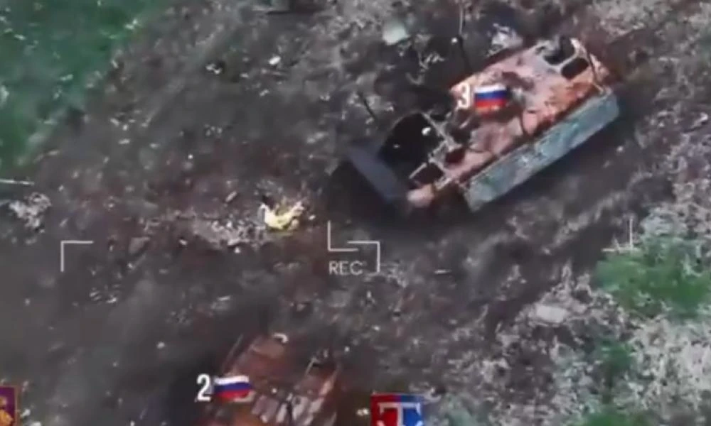 "Ο δρόμος για την κόλαση"! Ο ουκρανικός στρατός δημοσίευσε βίντεο με δεκάδες ρωσικά άρματα να καίγονται στην πρώτη γραμμή του Ντόνετσκ
